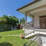 アパート La Petite Dame - Maggiore - 100 M From The ヴェルバーニア