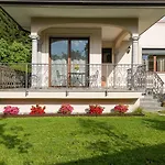 Apartment La Petite Dame - Maggiore - 100 M From The Verbania