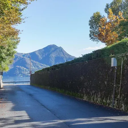Apartment La Petite Dame - Maggiore - 100 M From The *