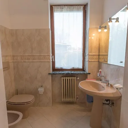 Apartment La Petite Dame - Maggiore - 100 M From The Verbania