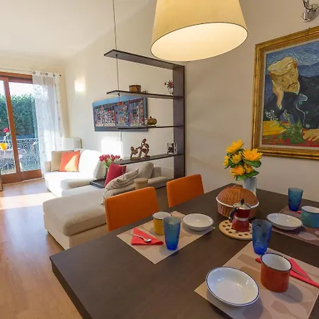 La Petite Dame - Maggiore - 100 M From The Lejlighed