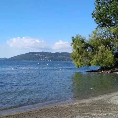 Apartment La Petite Dame - Maggiore - 100 M From The
