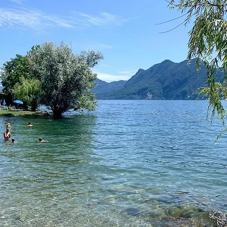 公寓 La Petite Dame - Maggiore - 100 M From The 韦尔巴尼亚