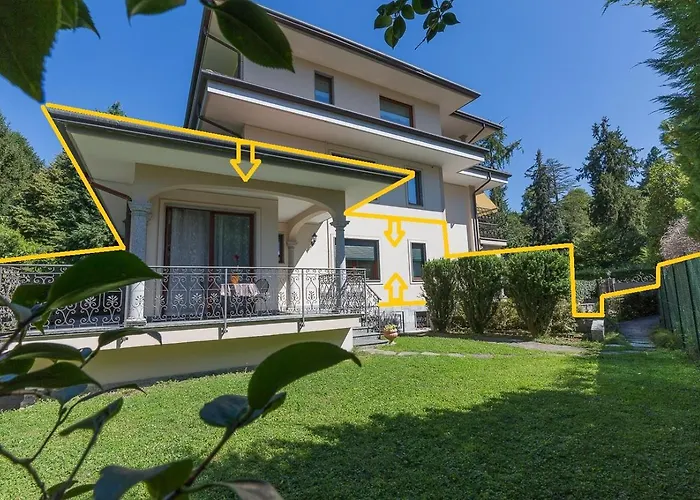 La Petite Dame - Maggiore - 100 M From The 아파트