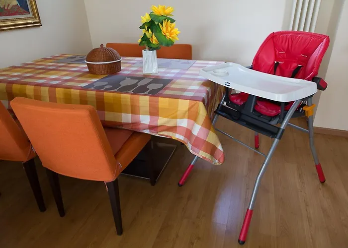 La Petite Dame - Maggiore - 100 M From The * Verbania