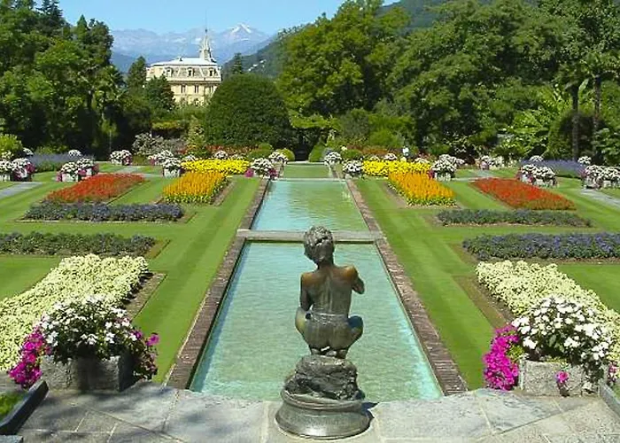 La Petite Dame - Maggiore - 100 M From The *