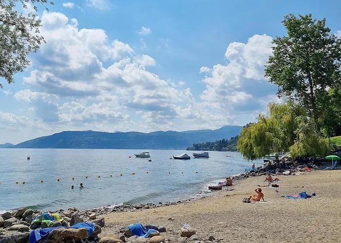 La Petite Dame - Maggiore - 100 M From The * Verbania